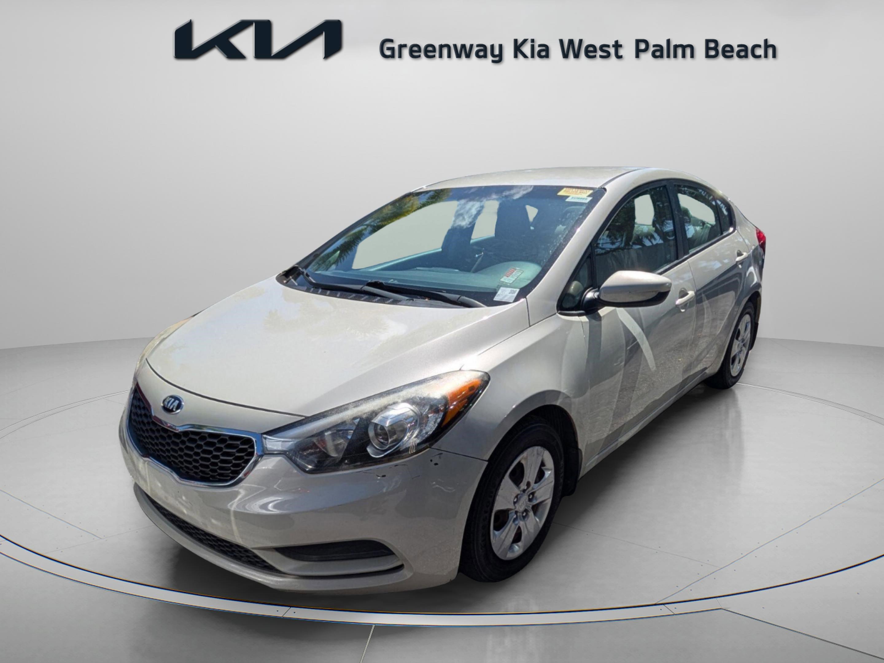 Used 2015 Kia Forte LX FWD image 2