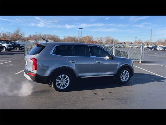 Used 2022 Kia Telluride LX image 8
