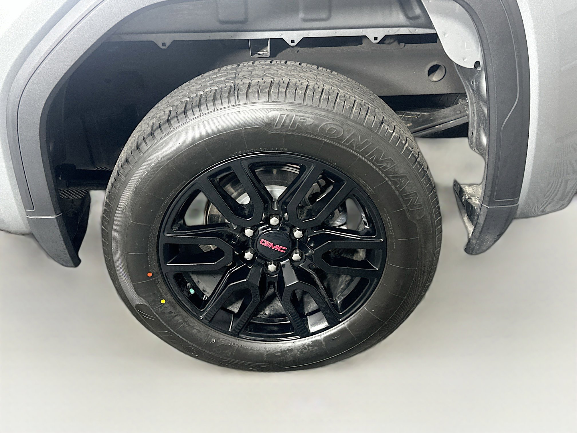 Used 2024 GMC Sierra 1500 Pro w/ Graphite Edition image 11