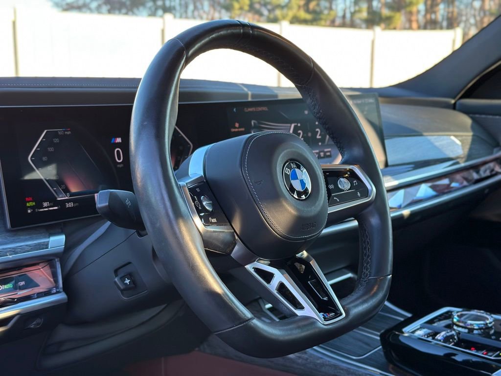 Certified 2023 BMW 760i xDrive image 20