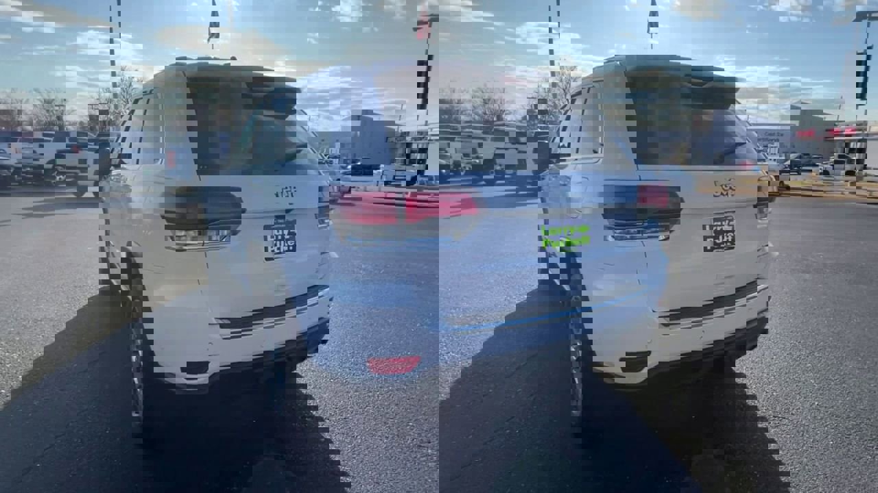 Used 2022 Jeep Grand Cherokee Limited w/ Trailer Tow Group IV image 7