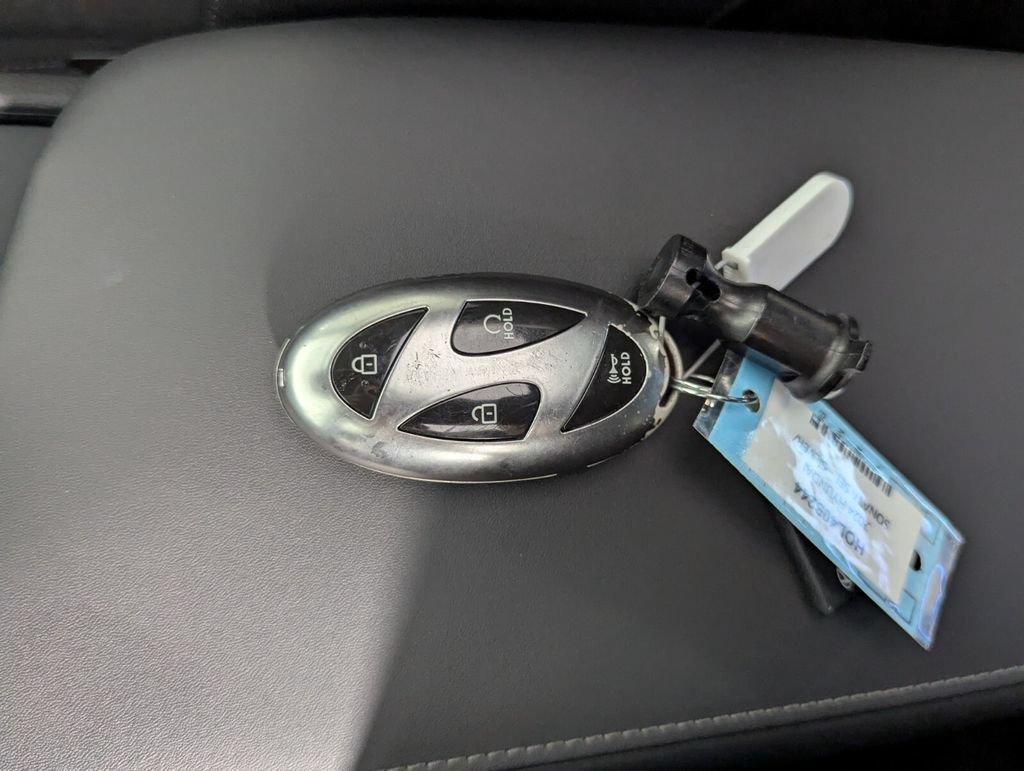 Certified 2024 Hyundai Sonata SEL w/ Convenience Package FWD image 29