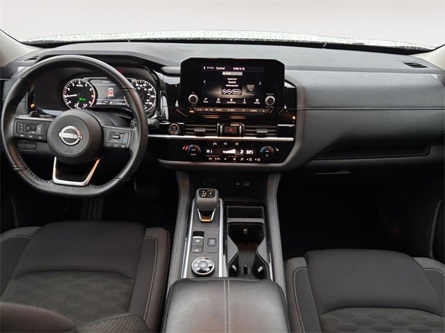 Used 2024 Nissan Pathfinder SV image 10