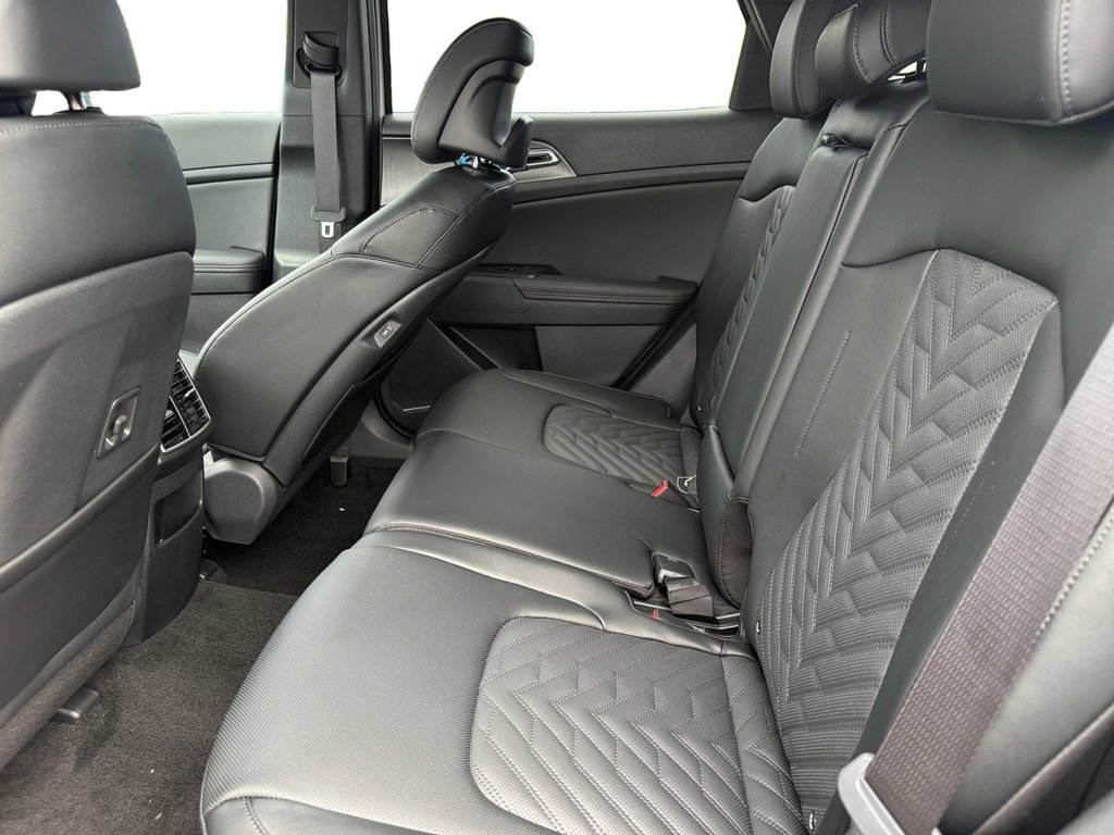 New 2026 Kia Sportage X-Line w/ X-Line Technology Package image 14
