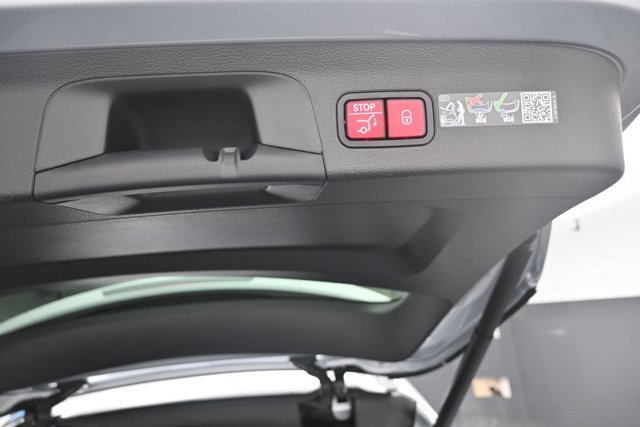 Certified 2026 Mercedes-Benz GLS 450 4MATIC image 24