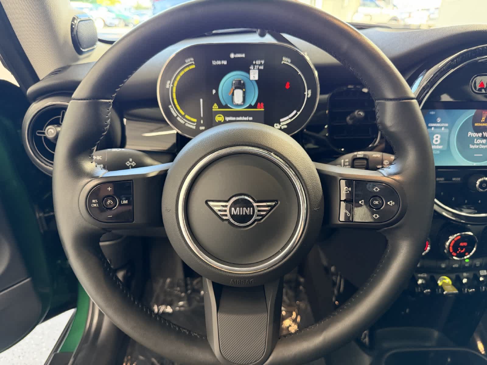 Used 2024 MINI Cooper SE FWD image 16
