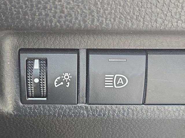 Used 2020 Toyota RAV4 XLE w/ All Weather Liner Package image 27