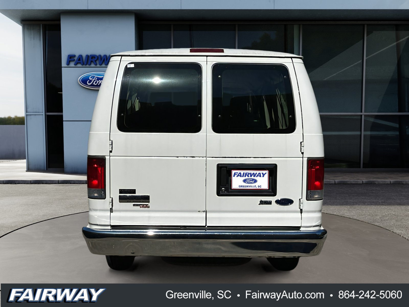 Used 2011 Ford E-350 and Econoline 350 Extended Wagon Super Duty RWD image 7