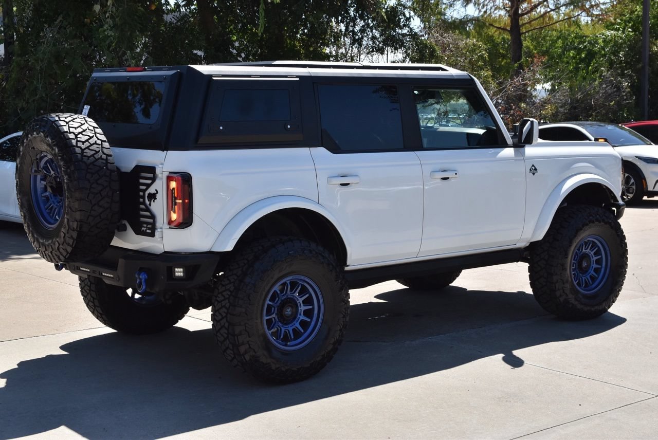 Used 2022 Ford Bronco Outer Banks AWD/4WD image 7