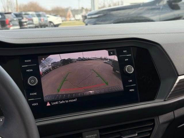 Used 2024 Volkswagen Jetta SEL image 4