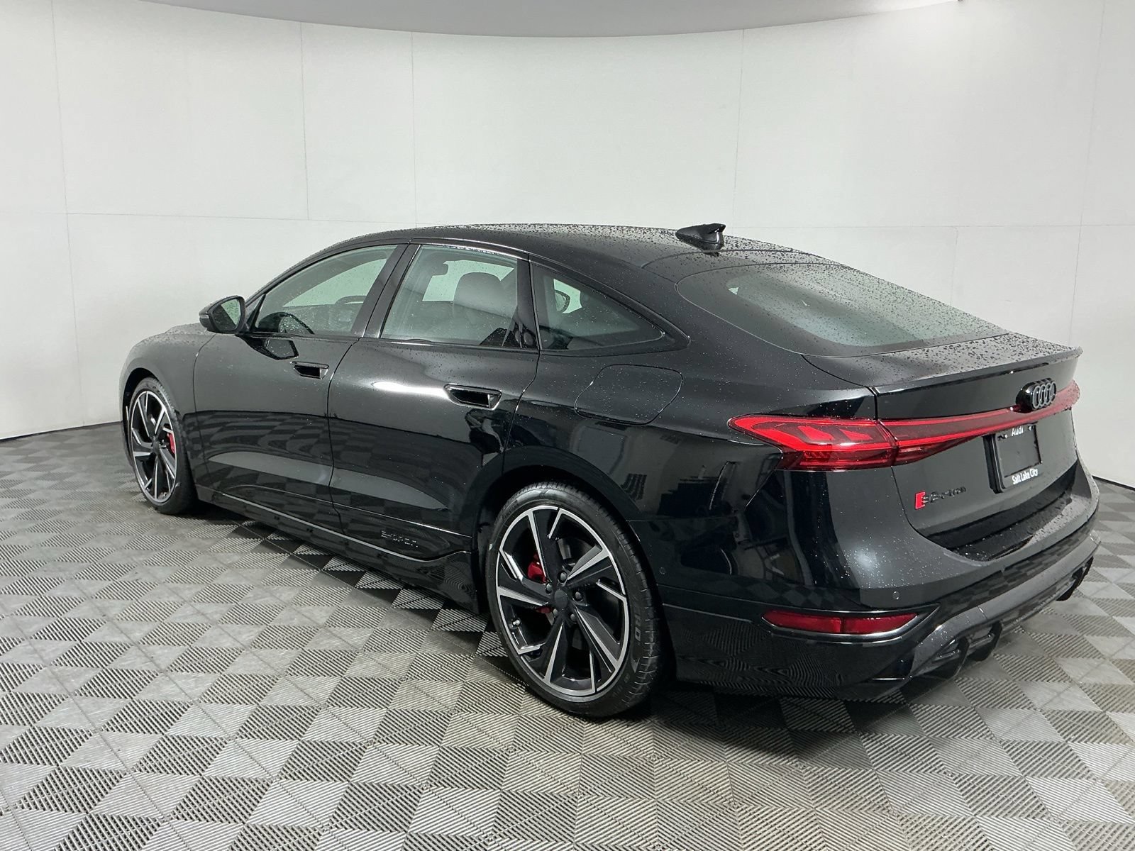 New 2027 Audi S6 e-tron Prestige AWD/4WD image 6