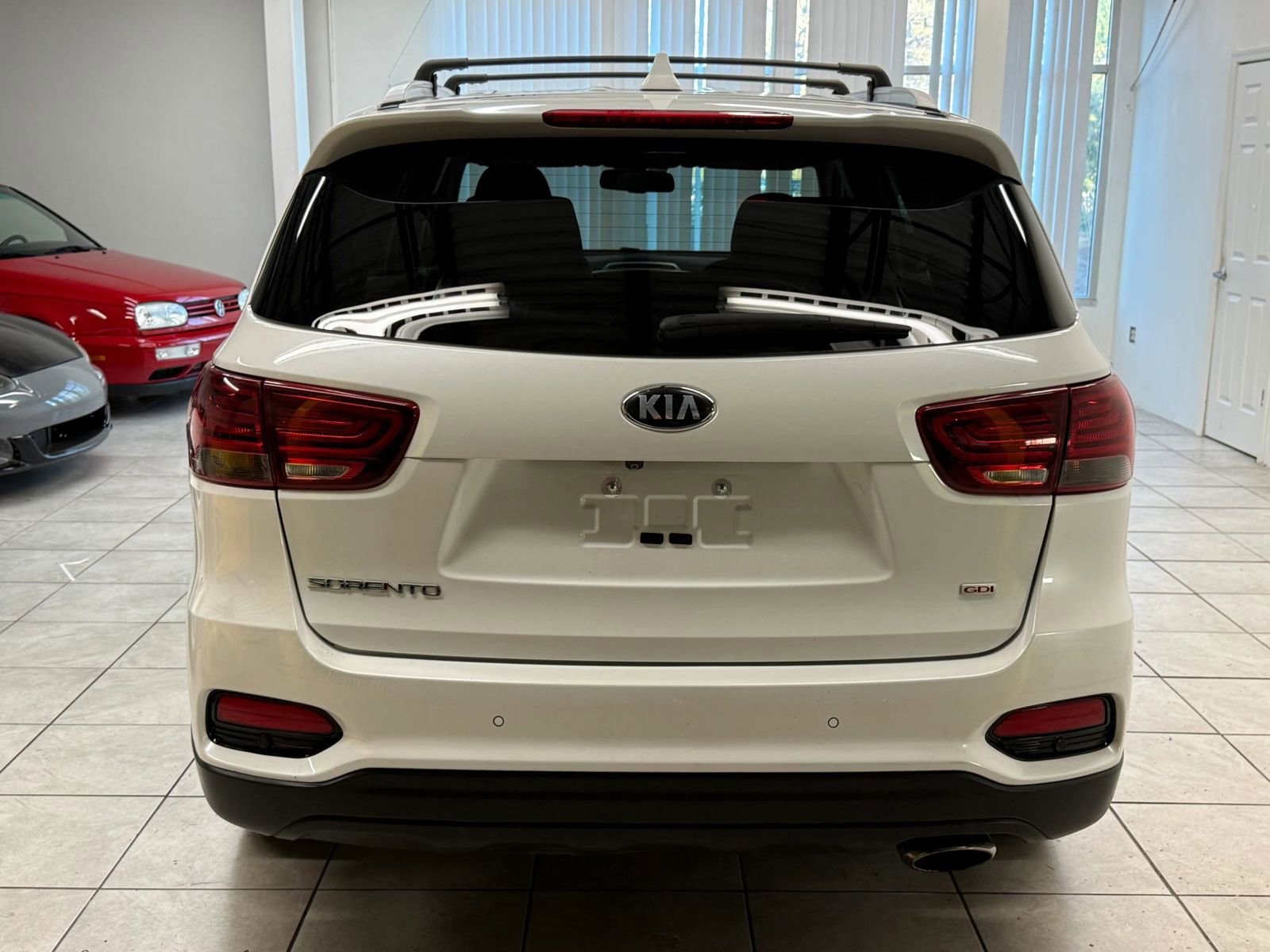 Used 2019 Kia Sorento LX w/ LX Convenience Package image 8