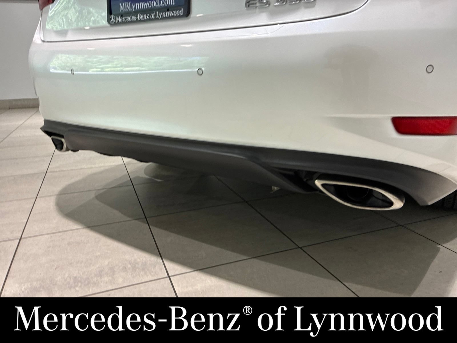 Used 2017 Lexus ES 350 w/ Premium Package FWD image 10