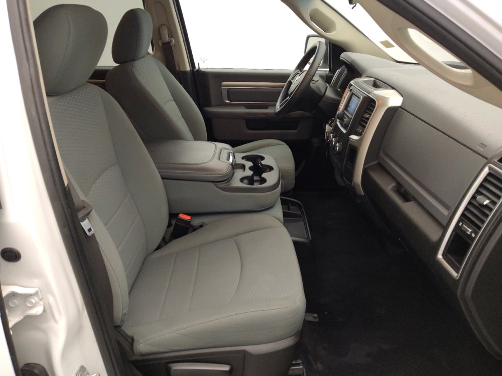 Used 2019 RAM 1500 Classic SLT RWD image 21