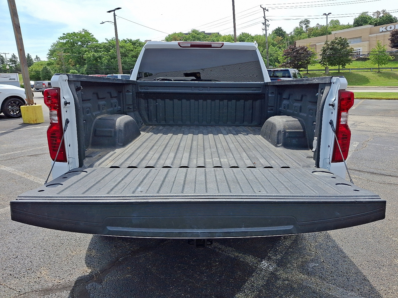 Used 2023 Chevrolet Silverado 1500 W/T w/ WT Value Package AWD/4WD image 28
