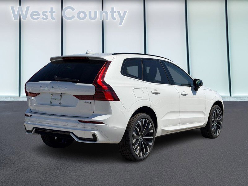 New 2026 Volvo XC60 B5 Ultra w/ Climate Package image 3
