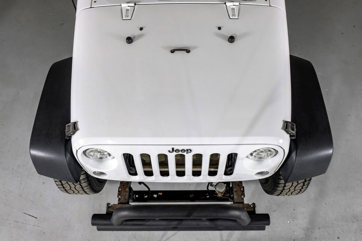 Used 2018 Jeep Wrangler Sport image 32