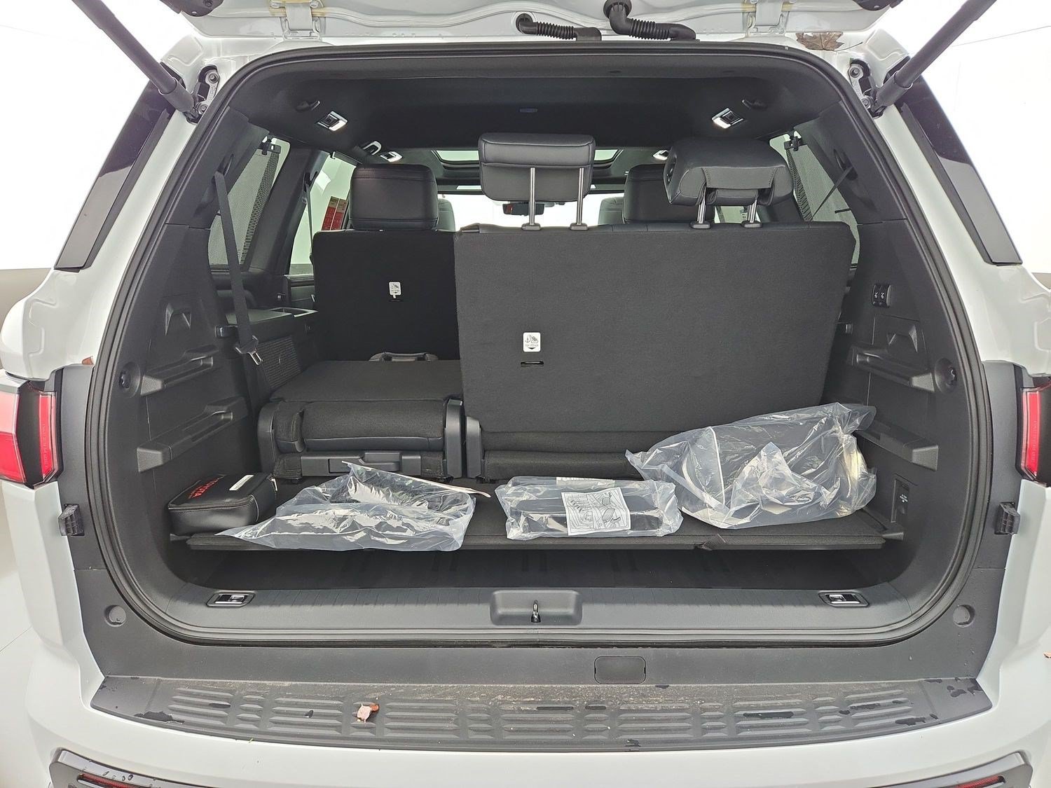 New 2026 Toyota Sequoia Platinum AWD/4WD image 32