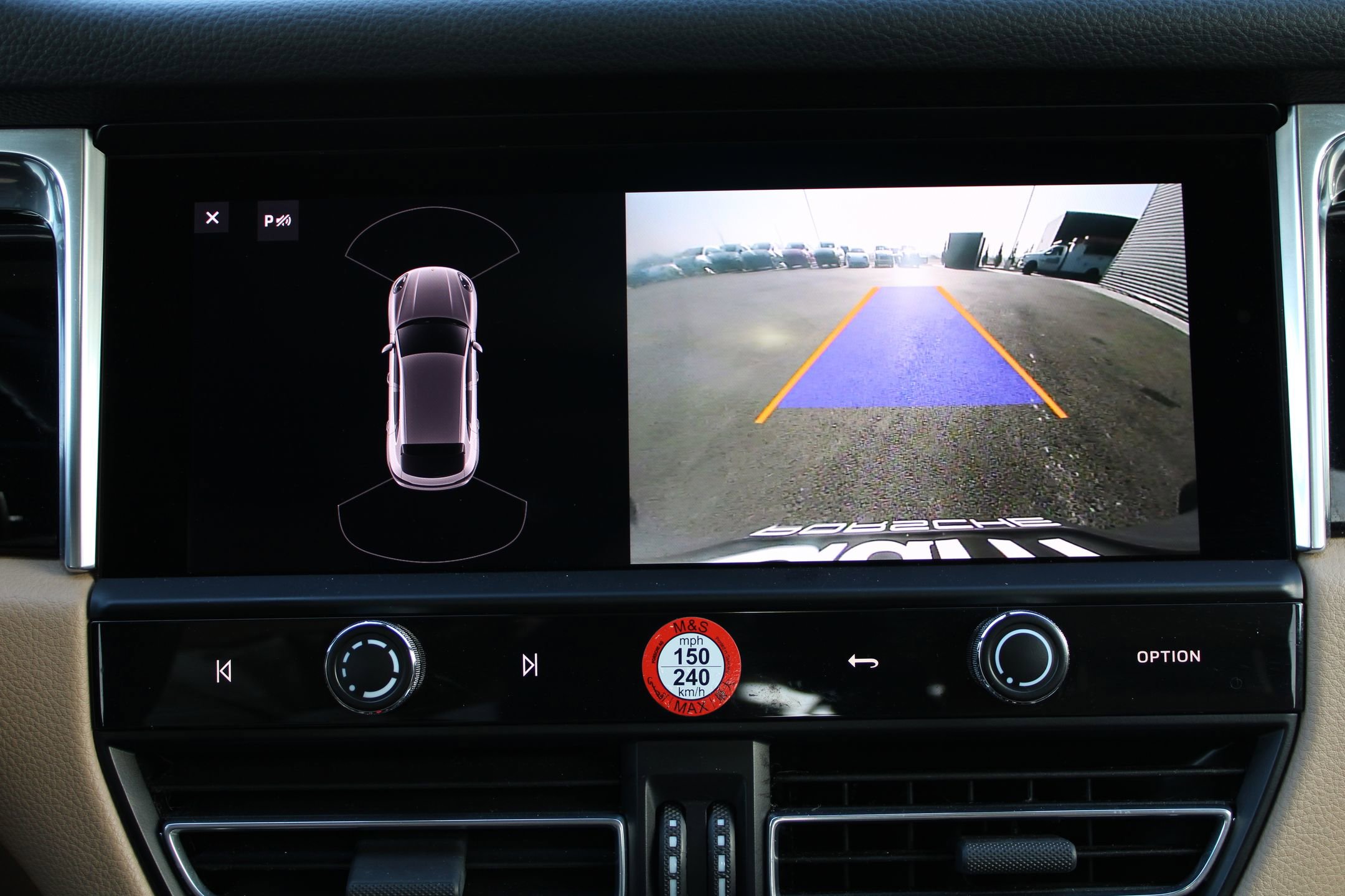 Certified 2022 Porsche Macan S image 19