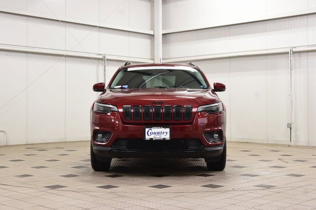 Used 2019 Jeep Cherokee Latitude Plus image 2