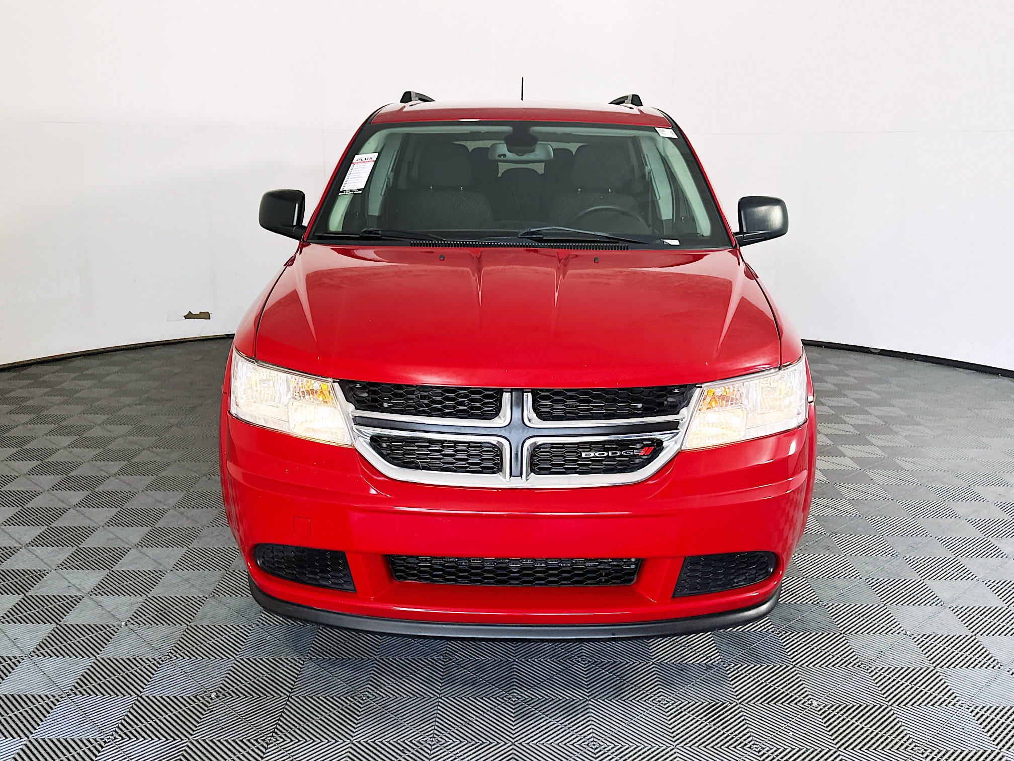 Used 2019 Dodge Journey SE FWD image 8