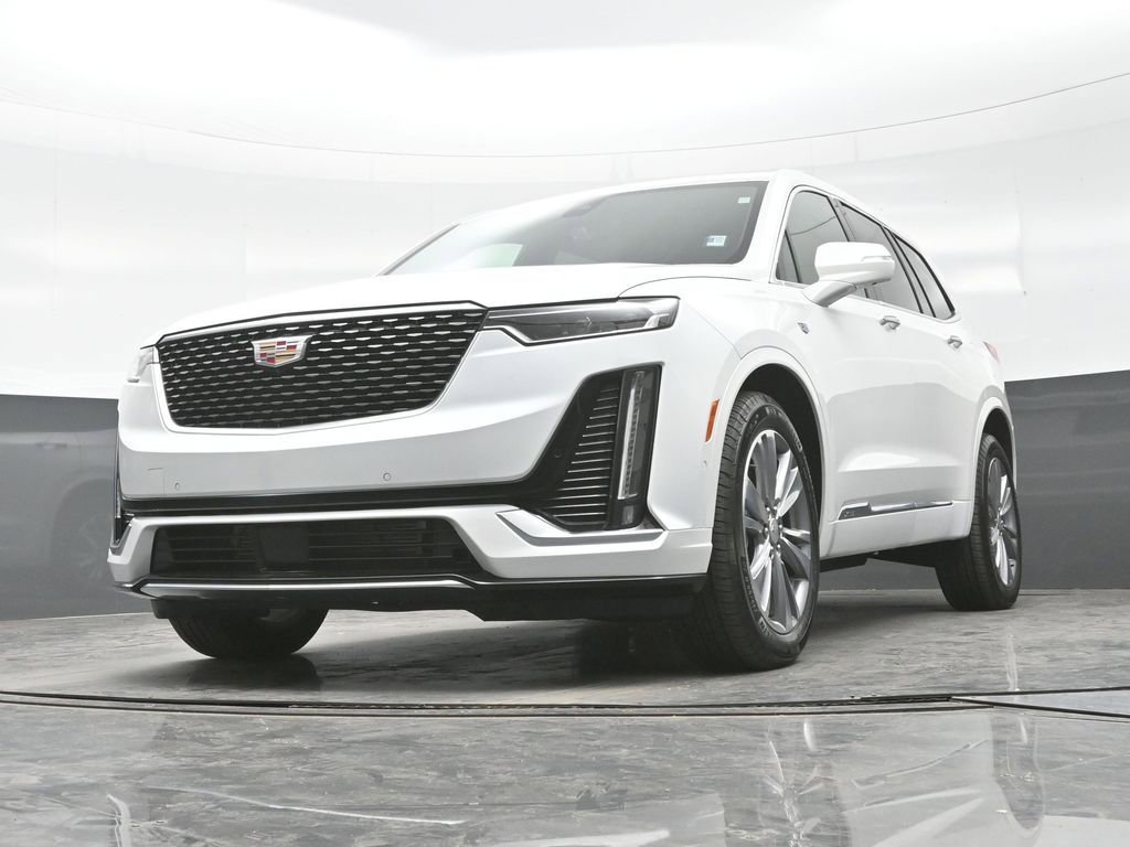 Certified 2025 Cadillac XT6 Premium Luxury w/ Platinum Package AWD/4WD image 25