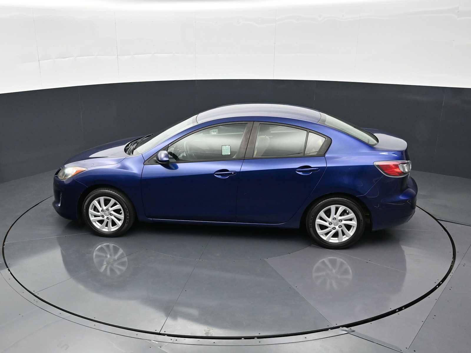 Used 2012 MAZDA MAZDA3 i Touring FWD image 24