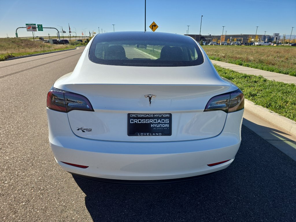 Used 2023 Tesla Model 3 Standard Range image 4