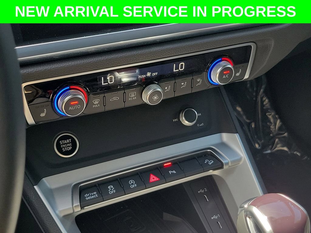 Certified 2025 Audi Q3 2.0T Premium w/ Convenience Package AWD/4WD image 14