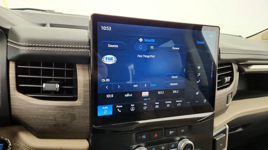 Used 2024 Ford Expedition Limited image 16