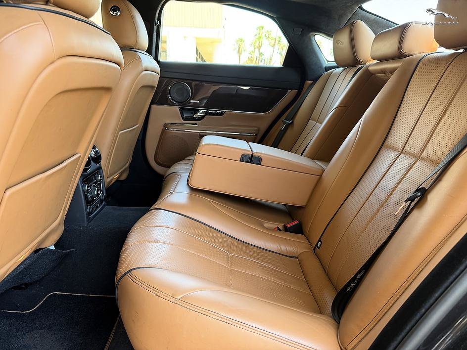 Used 2011 Jaguar XJ Supercharged RWD image 15