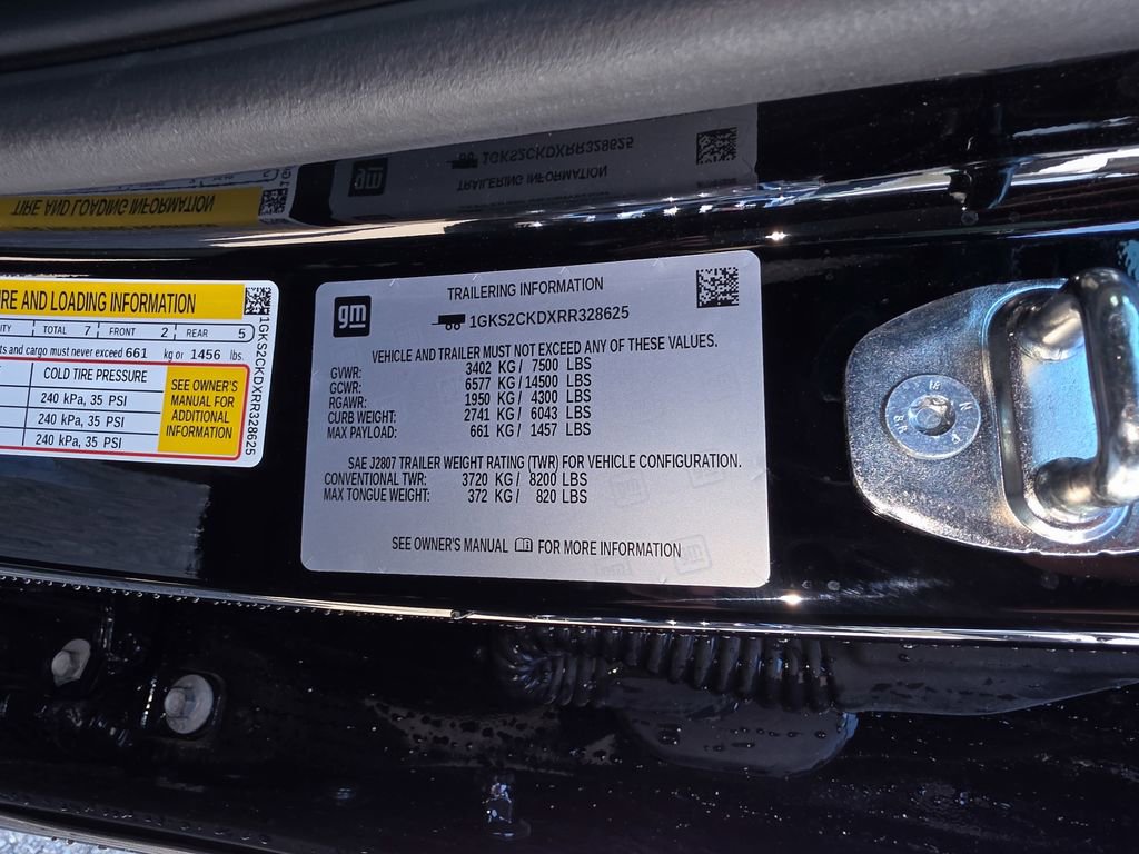 Used 2024 GMC Yukon AT4 w/ AT4 Premium Plus Package AWD/4WD image 43