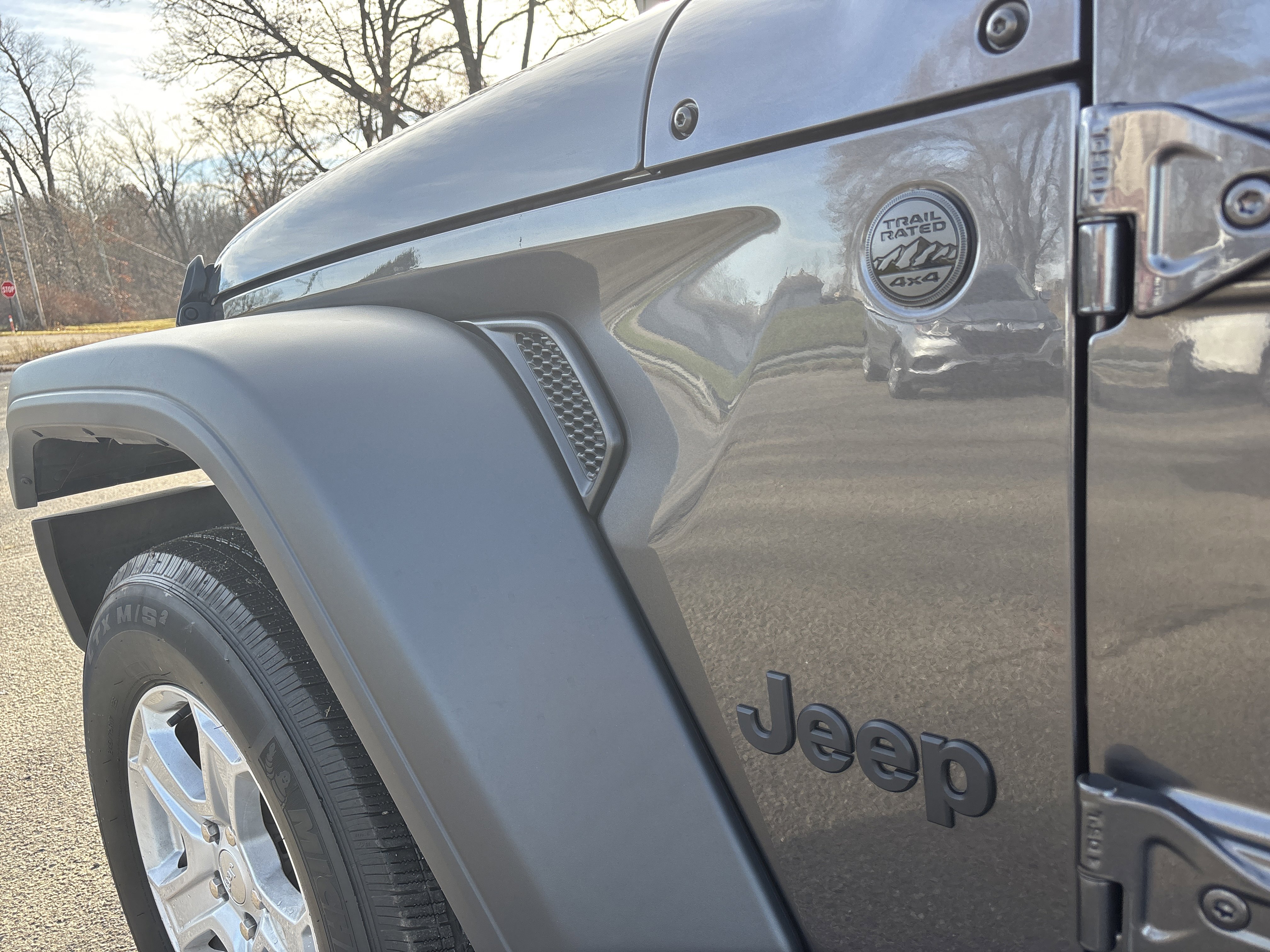 Used 2023 Jeep Wrangler Sport S image 19