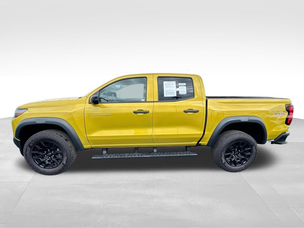 Used 2023 Chevrolet Colorado Trail Boss w/ Technology Package AWD/4WD image 5