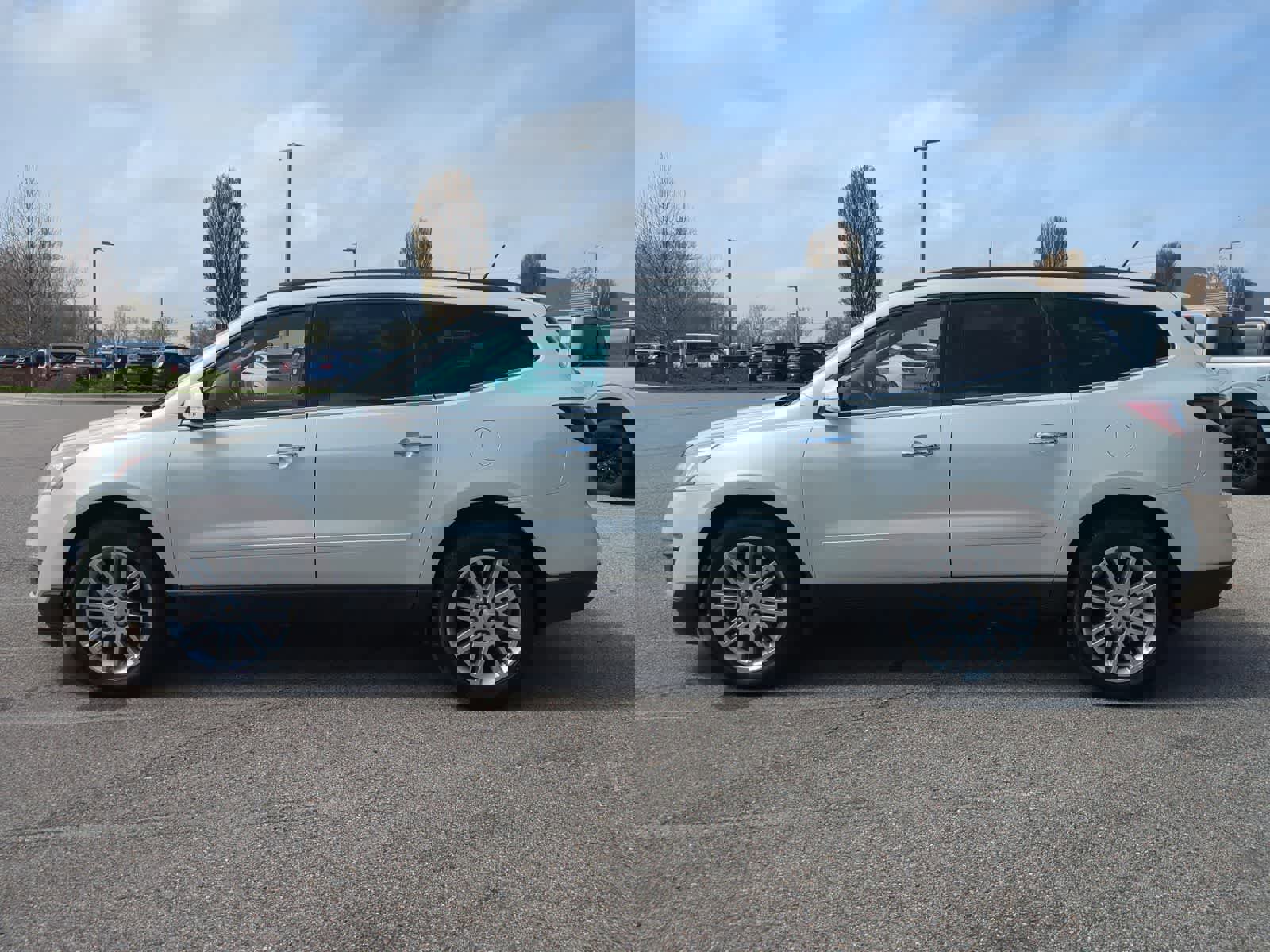 Used 2015 Chevrolet Traverse LT AWD/4WD image 5