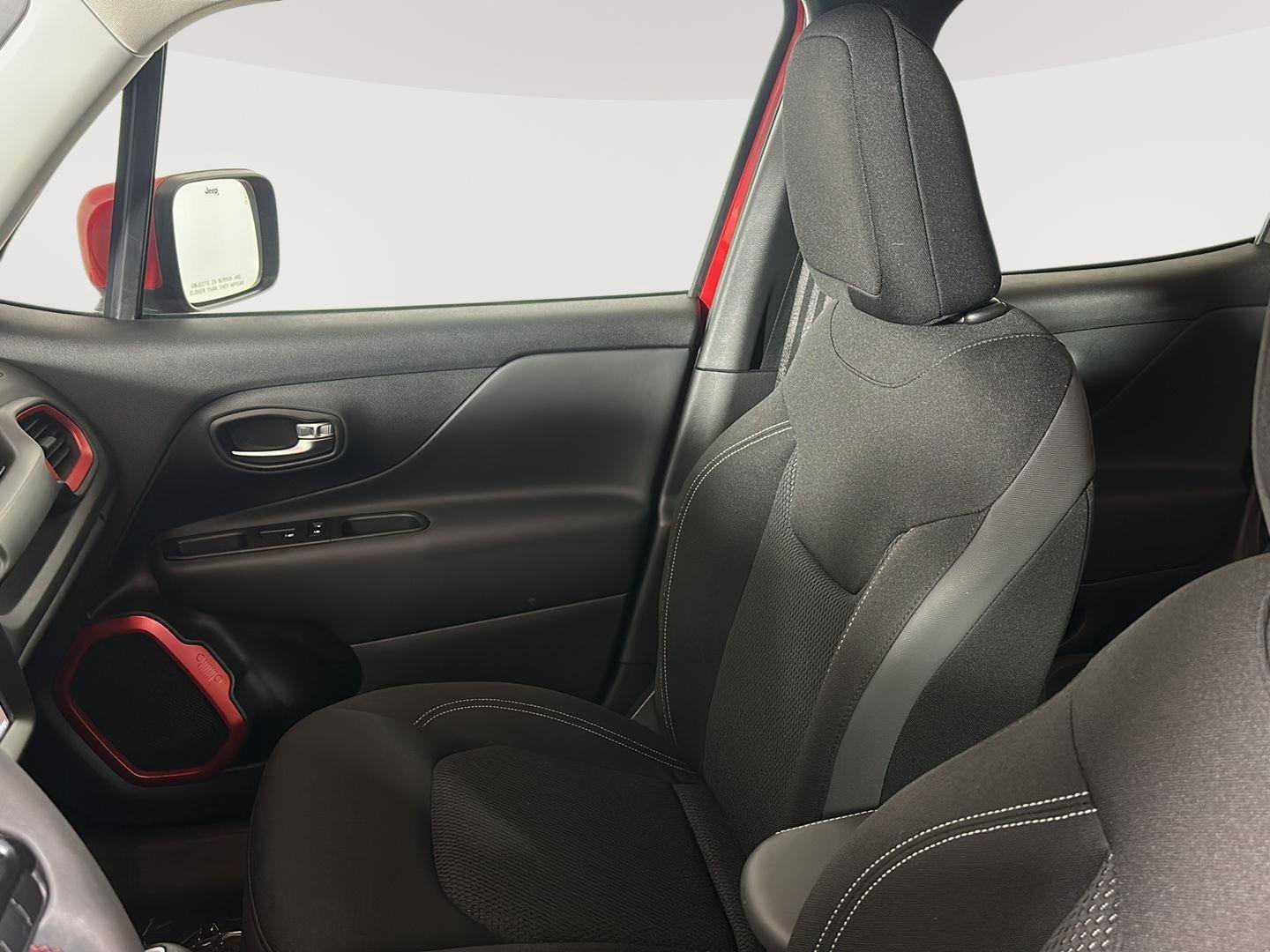 Used 2022 Jeep Renegade Latitude image 16