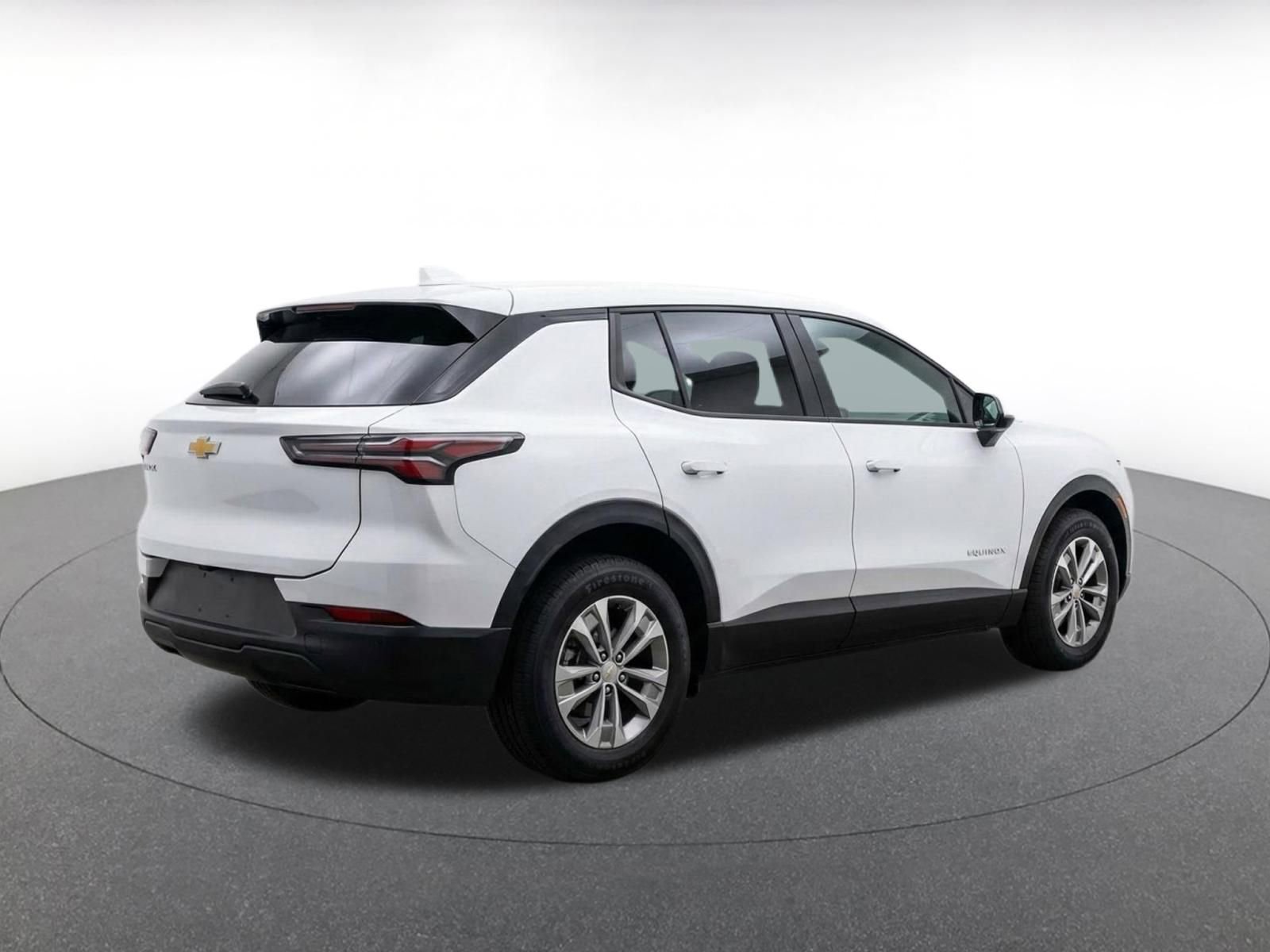 Used 2025 Chevrolet Equinox LT FWD image 9