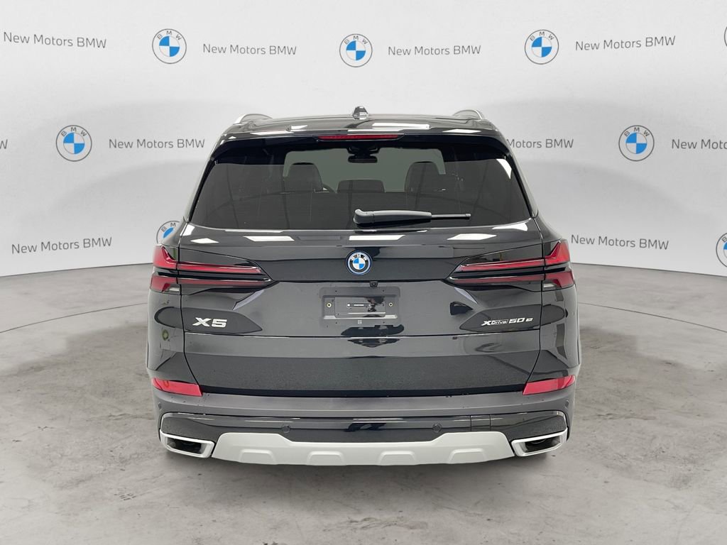 New 2026 BMW X5 xDrive50e AWD/4WD image 3