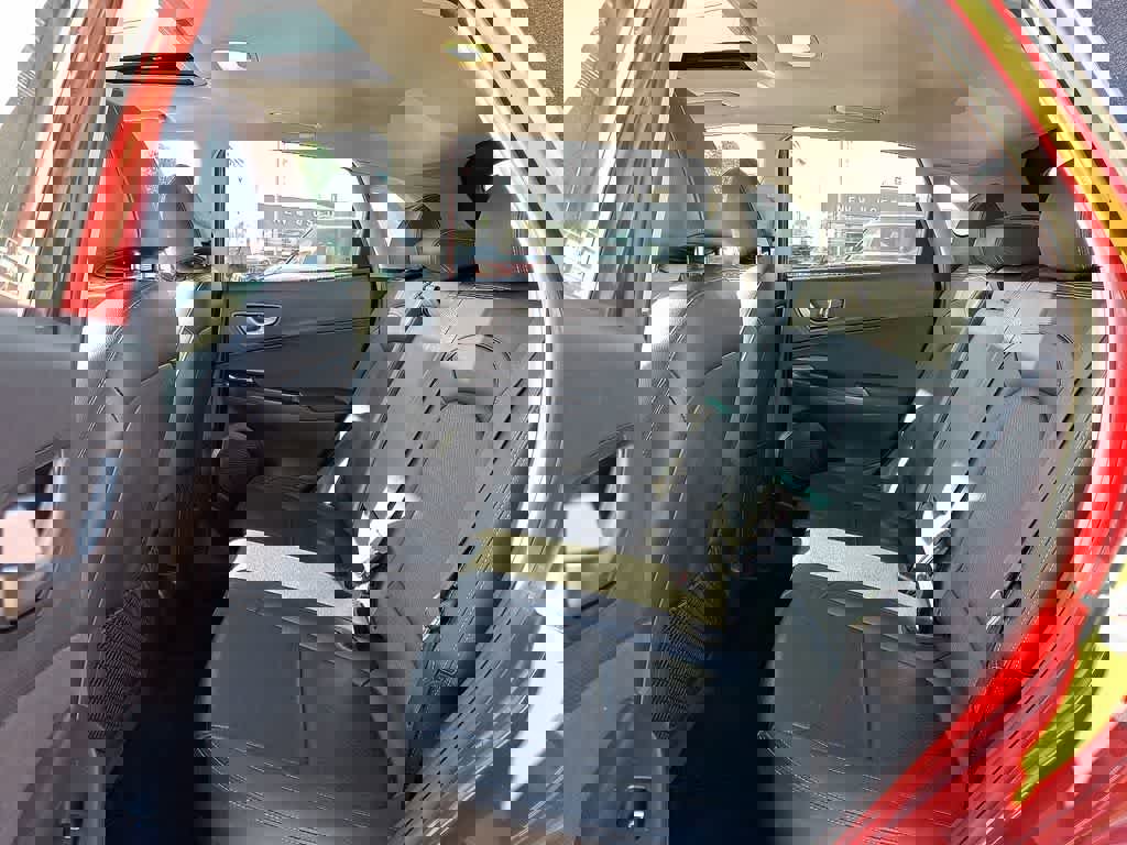 Used 2021 Hyundai Kona Limited w/ Cargo Package image 10