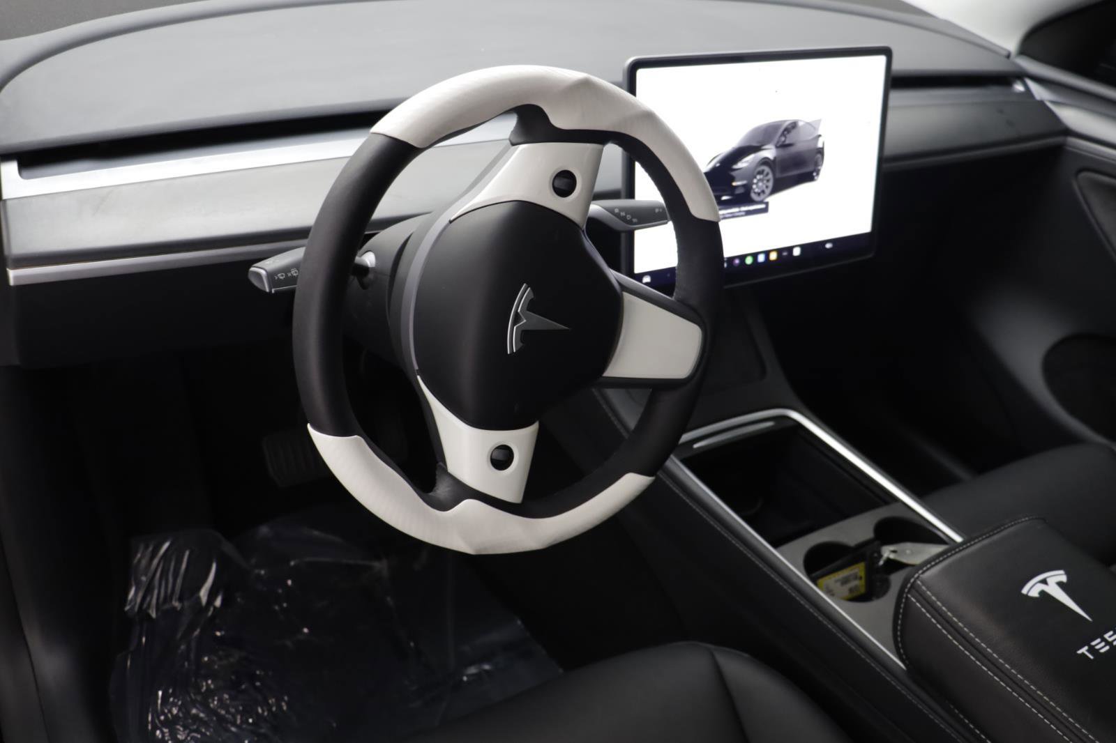 Used 2024 Tesla Model Y Long Range image 6
