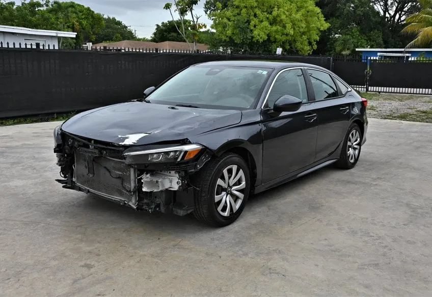 Used 2022 Honda Civic LX image 2