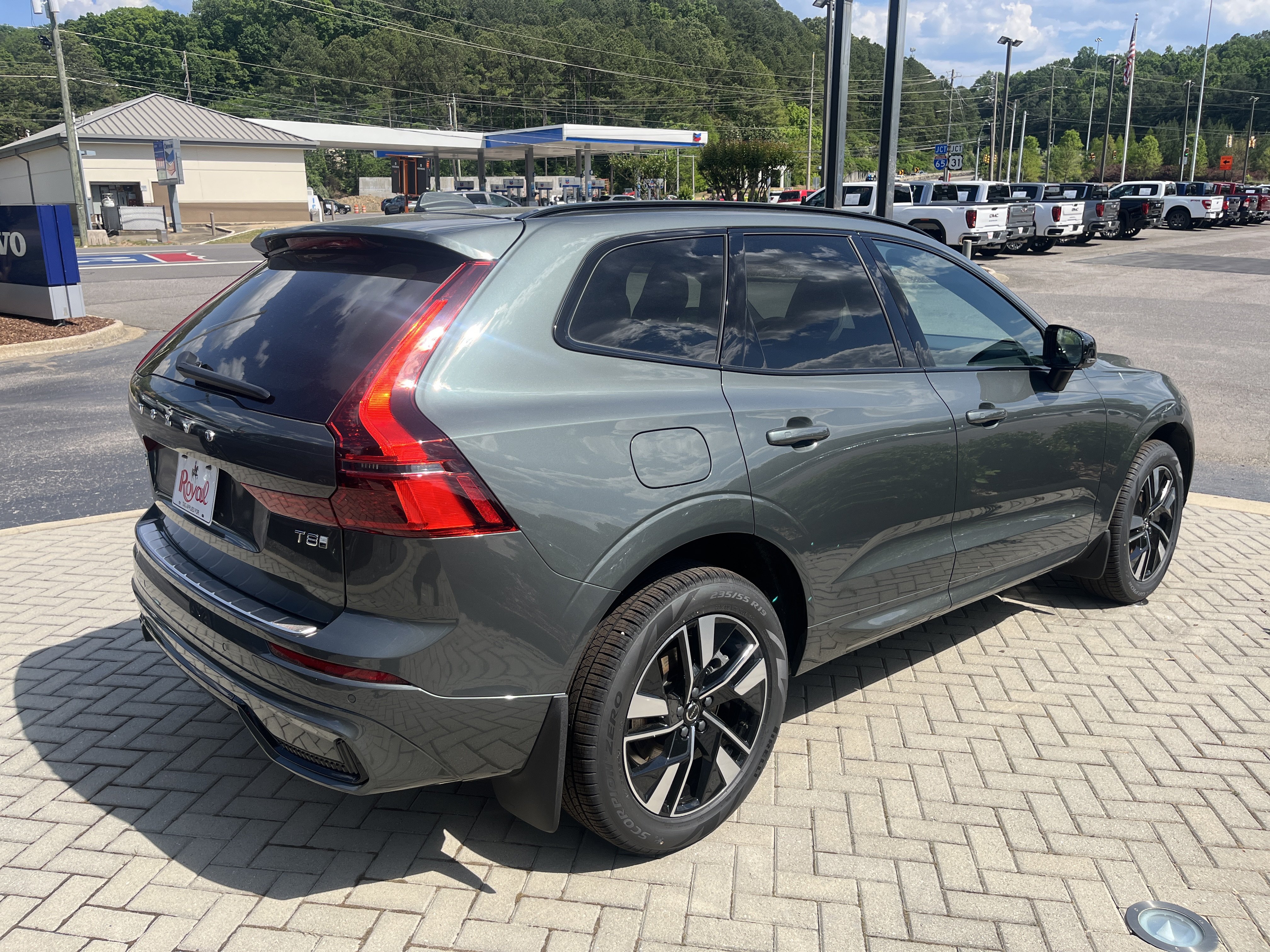 New 2026 Volvo XC60 T8 Core w/ Protection Package Premier AWD/4WD image 5