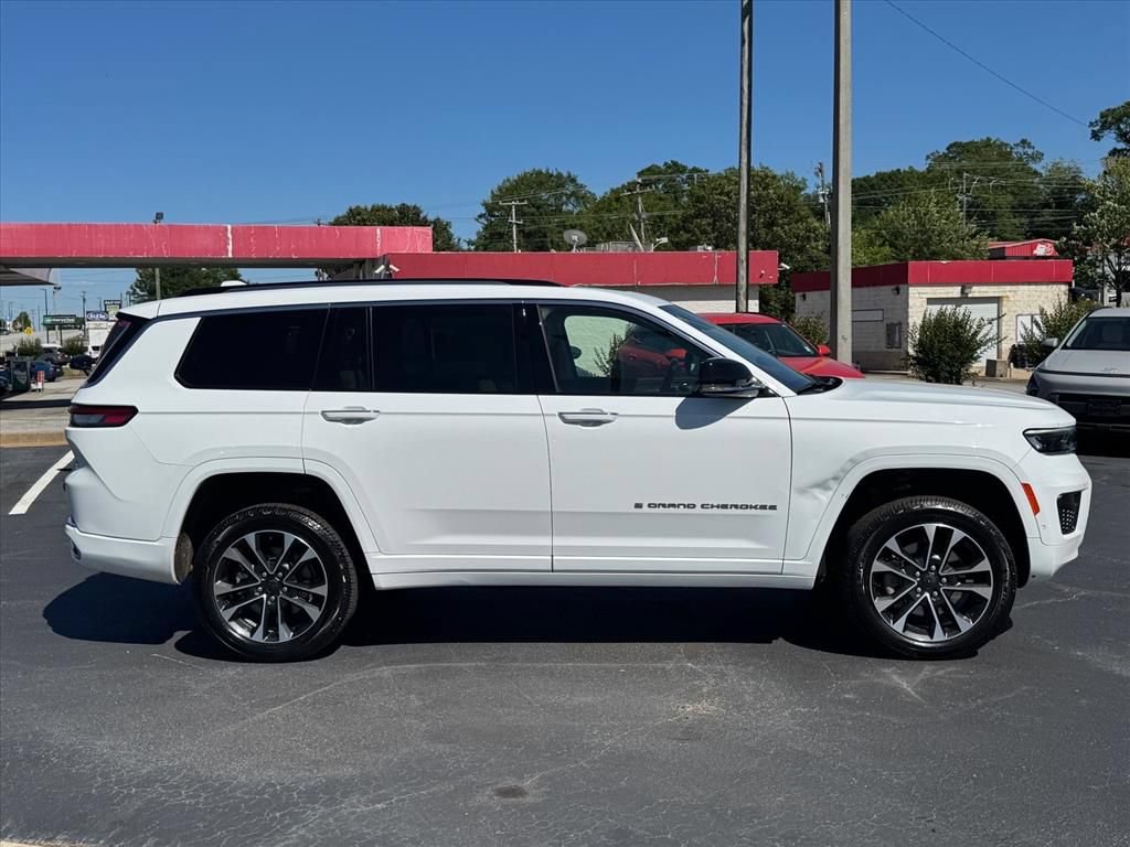 Used 2022 Jeep Grand Cherokee L Overland AWD/4WD image 2