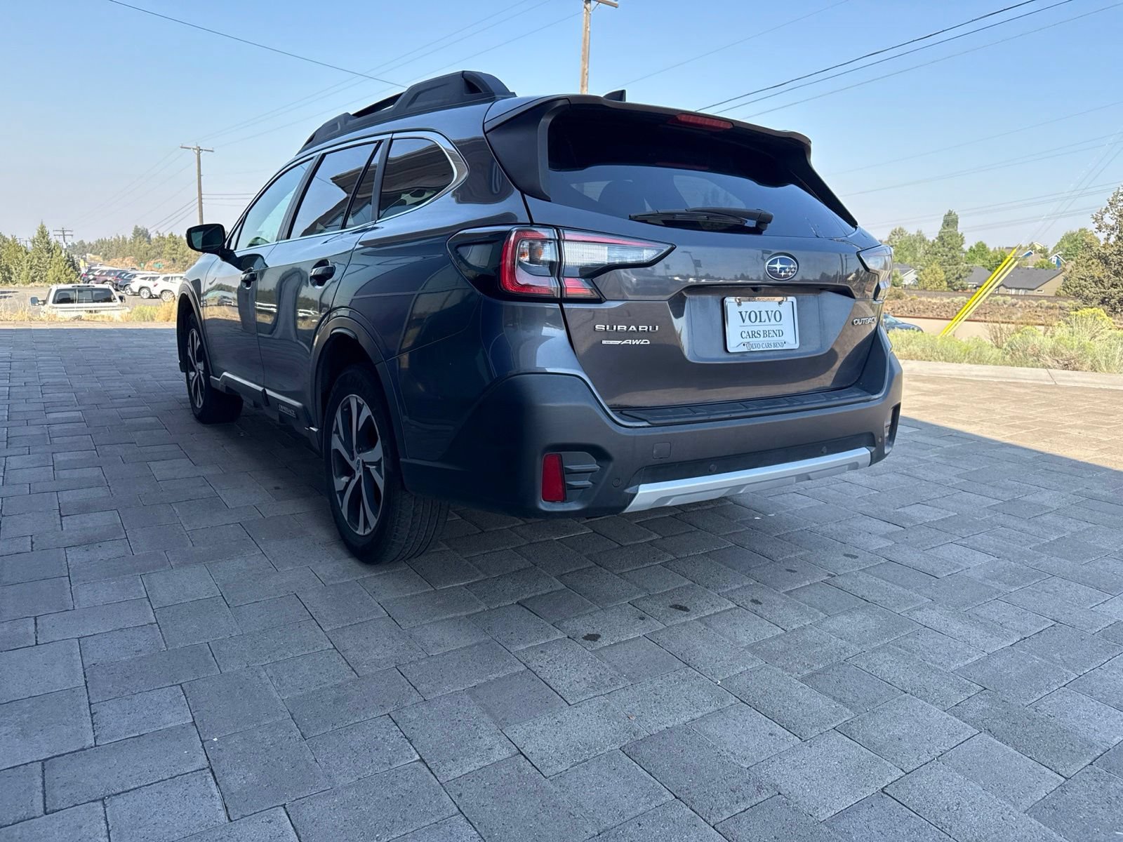 Used 2022 Subaru Outback Limited AWD/4WD image 5