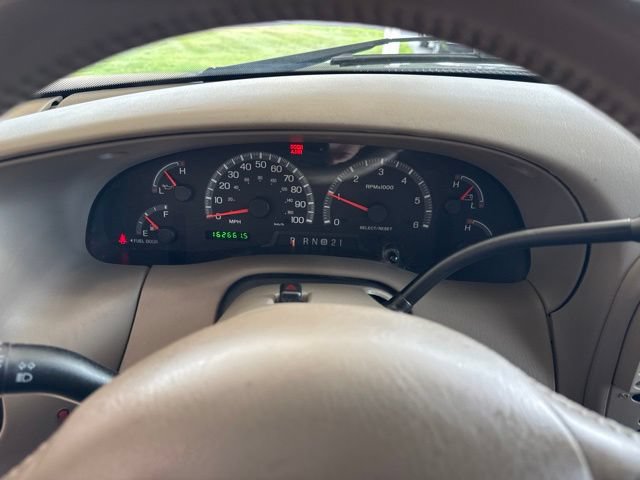 Used 2002 Ford F150 XLT AWD/4WD image 13