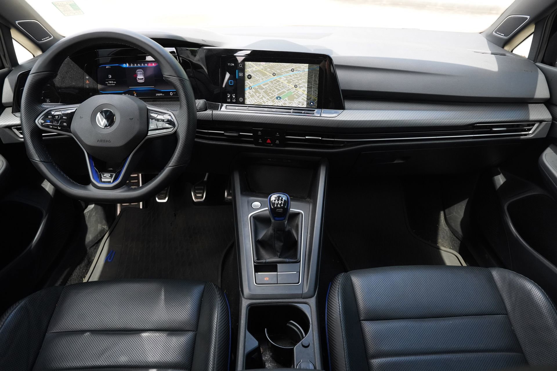 Used 2022 Volkswagen Golf R image 7