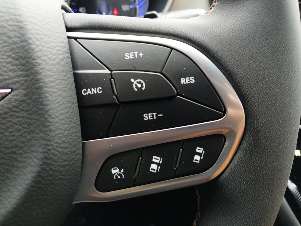 New 2026 Chrysler Pacifica Pinnacle FWD image 25