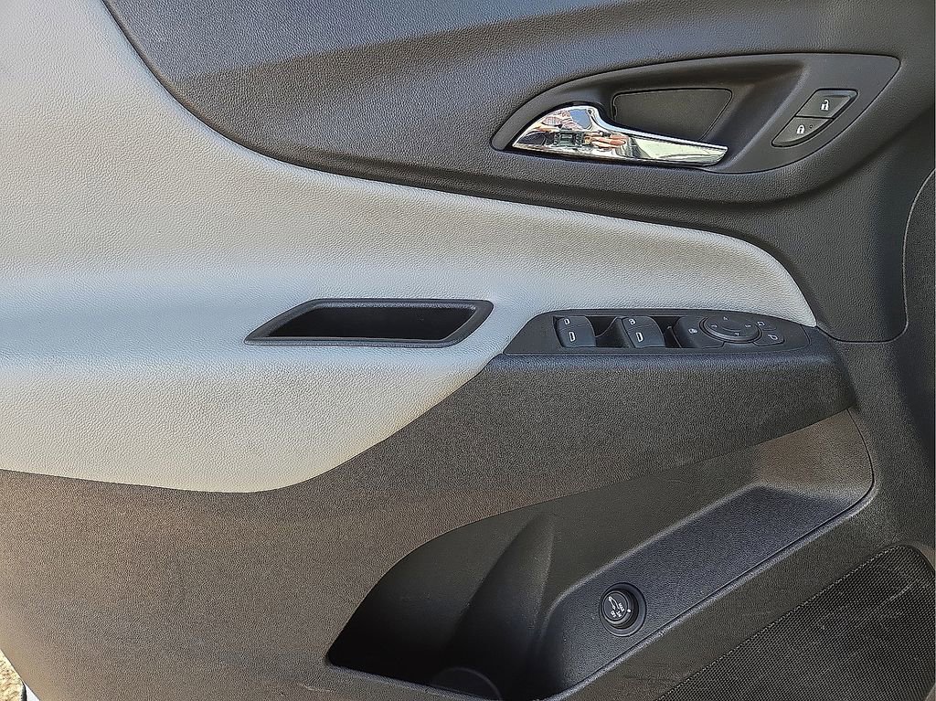 Used 2024 Chevrolet Equinox LT image 21