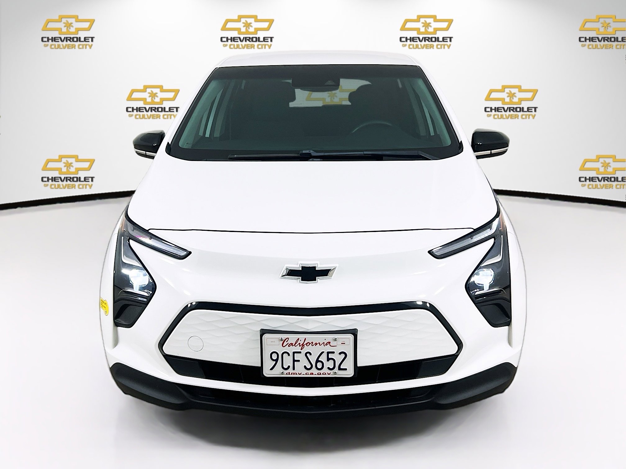 Used 2022 Chevrolet Bolt LT FWD image 2