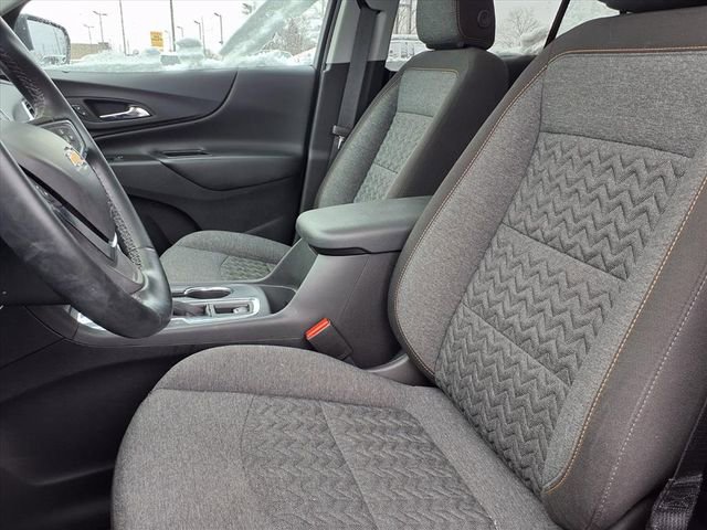 Used 2023 Chevrolet Equinox LT image 3
